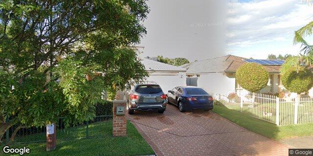 Street view of Greenway Park Community Centre